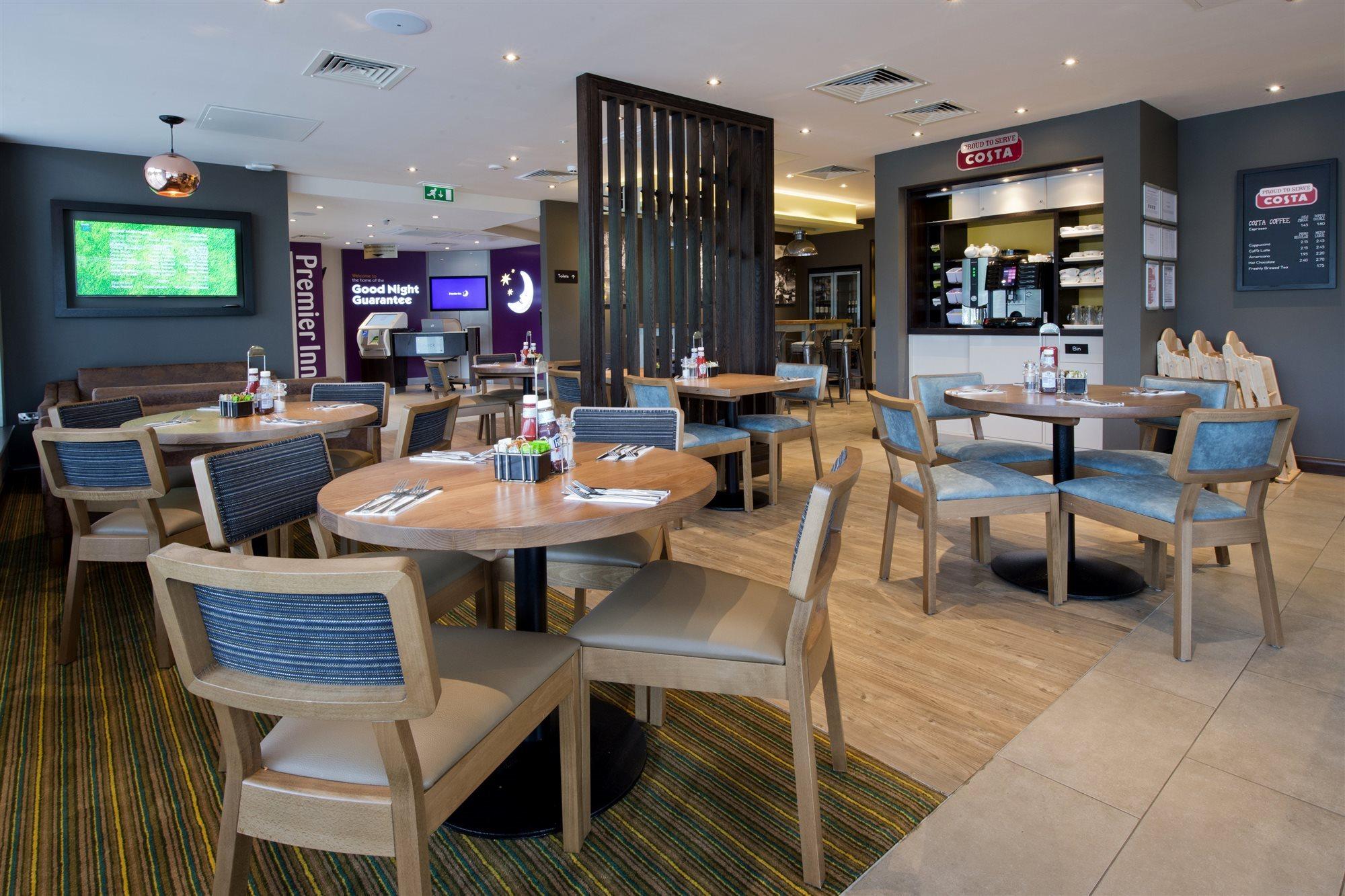 Premier Inn Matlock มัทล็อก ภายนอก รูปภาพ