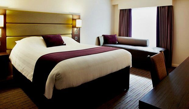 Premier Inn Matlock มัทล็อก ภายนอก รูปภาพ